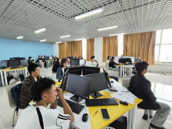 智能科學學院舉辦人工智能通用技術微專業開班儀式，聚焦打造“AI+計算機”交叉型人才核心力量